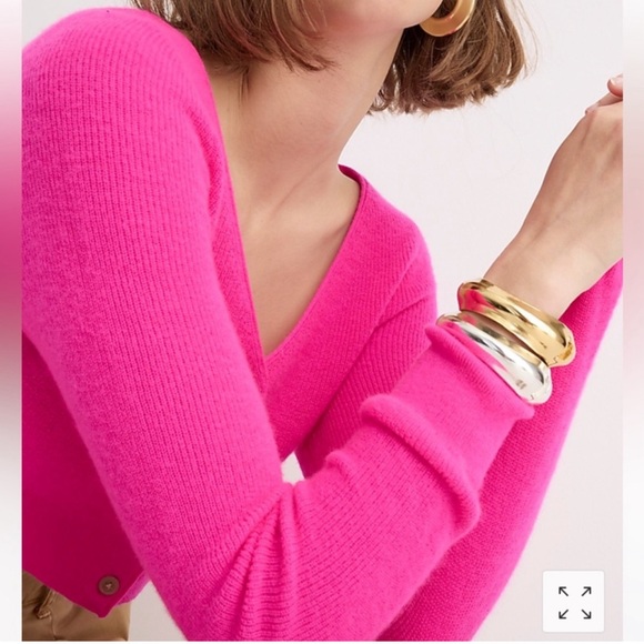 NWT J CREW CASHMERE Featherweight Shrunken Cardigan Sweater Neon Fushia Medium - Picture 2 of 8